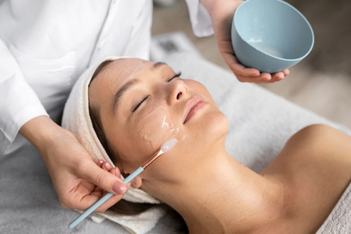 Choosing the right spa products for facial massage at Dusita Spa and Massage Koh Samui